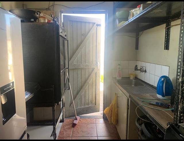 2 BEDROOM HOUSE FOR SALE IN BONTEHEUWEL